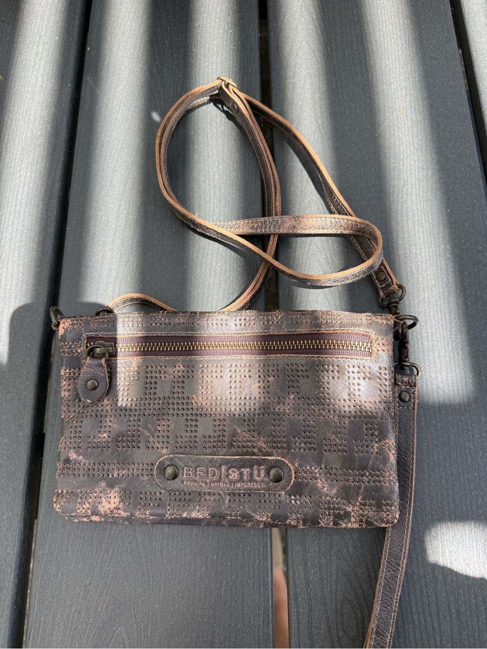 Bed Stu Distressed Gen Leather Bayshore Perforated Crossbody/Clutch RARE Grey - Picture 4 of 13